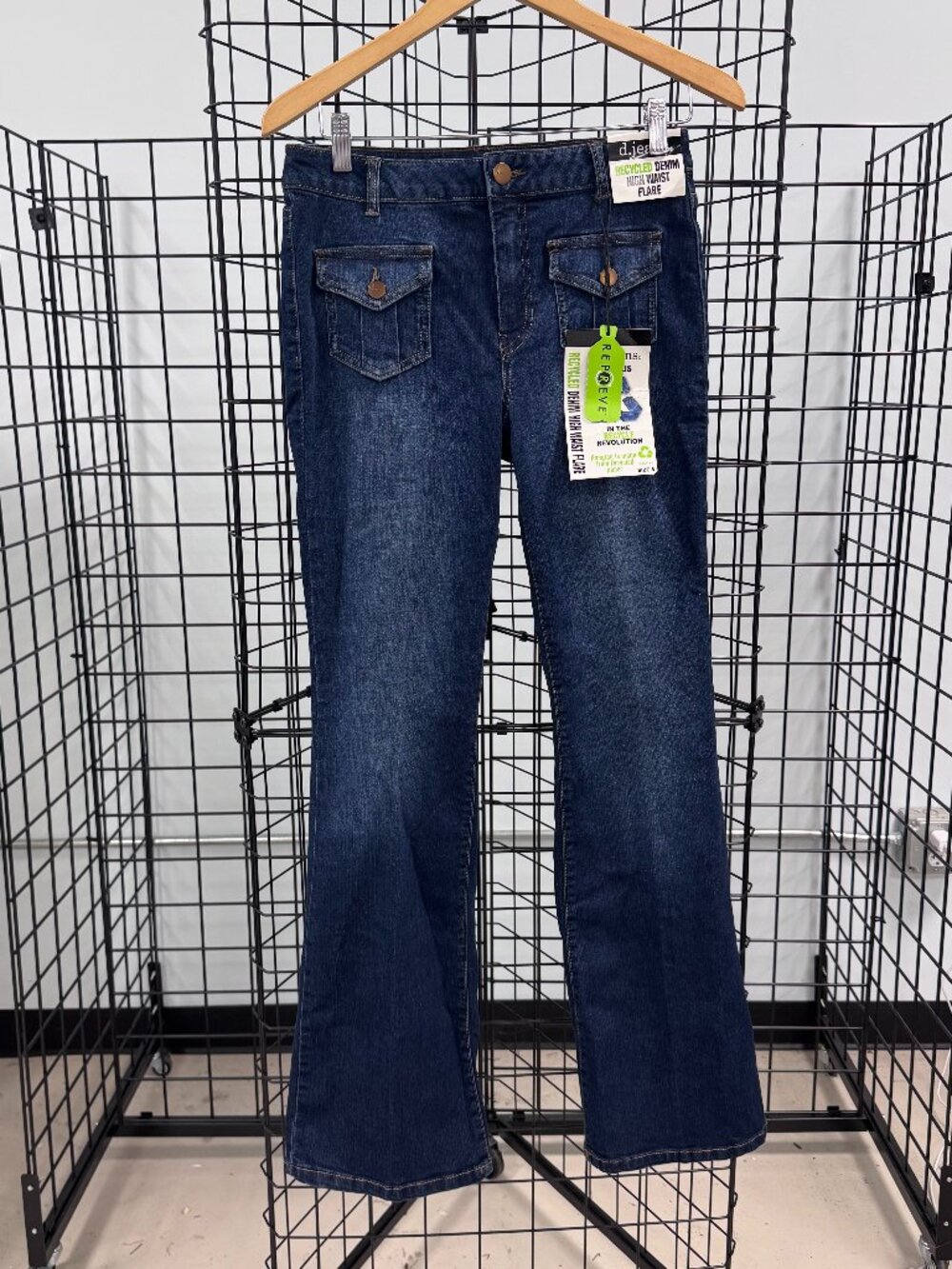 d. jeans Recycled Denim High Waist Flare Jeans Size 6 NWT